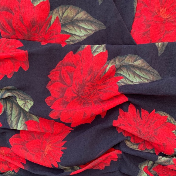 keepsake the label dress womens sz M red floral - Picture 3 of 7